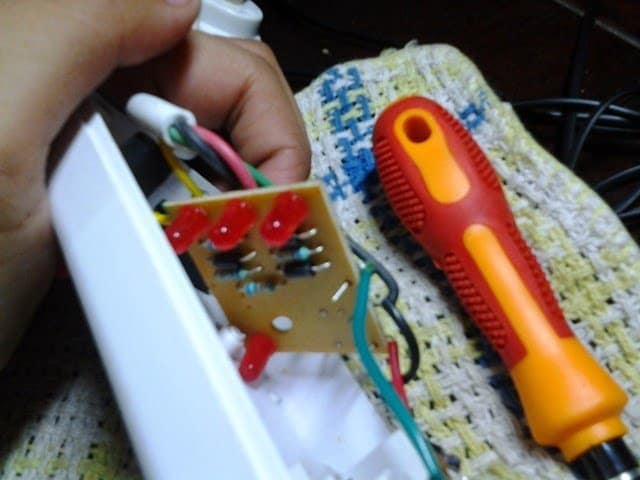 Fase CA, Neutro, Circuito Indicador de Falta à Terra 11 Especificações técnicas