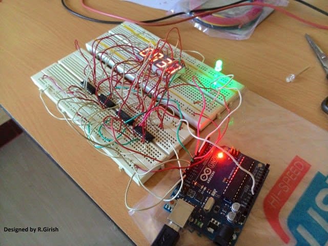 Faça este relógio digital de 7 segmentos com circuito de alerta de bipe 1 Como funcionam os circuitos
