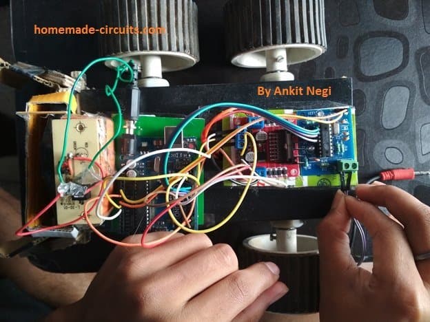 Carro robô controlado por telefone celular usando módulo DTMF 15 Imagens de protótipo do circuito de carro robô controlado por celular usando DTMF