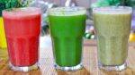 3 RECEITAS DE SUCOS DETOX PARA EMAGRECER E DESINCHAR | Menino Prendado