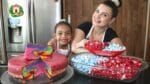 BOLO ARCO-ÍRIS E PIPOCA DOCE – IGUALZINHA A DE PIPOQUEIRO! – TUDO QUE AS CRIANÇAS GOSTAM