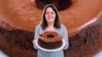 BOLO DE CHOCOLATE DE MÃE – FÁCIL E RÁPIDO | TIA JÔ NA COZINHA