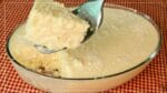 BOLO DE TAPIOCA NA TRAVESSA SEM FORNO – PREPARO EM 5 MINUTOS