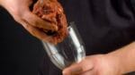 O que a carne moída está fazendo na garrafa PET? É genial o que você pode fazer com isso.