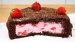 BOLO BOMBOM DE SENSAÇÃO DE MORANGO | CAKEPEDIA