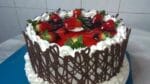Mini curso de torta de padaria ,torta de chocolate com morango