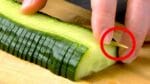 Veja o que acontece quando você espeta um palito no pepino
