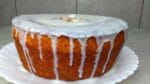 Como fazer um delicioso bolo de iogurte com cobertura