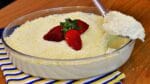 SOBREMESA MOÇA CREMOSA NA TRAVESSA | SUPER FÁCIL E DELICIOSA