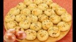 BISCOITO DE CEBOLA COM 3 INGREDIENTES I DERRETE NA BOCA