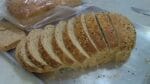 Como fazer pão de forma integral 2 grãos fofinho e delicioso