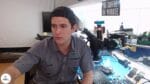 Jovens garotos!!!  Eu já vim!
| (Espanhol)
