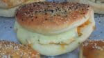 Como fazer salgado meia-lua de frango e queijo