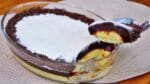 SOBREMESA GELADA DE LEITE NINHO E CHOCOLATE NA TRAVESSA | FÁCIL E DELICIOSA