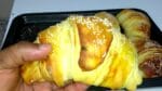 Como fazer croissant com massa de cenoura e recheio de frango com queijo