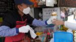 Dongdaemun Vovô crepes para comer na fila novamente / famoso Papa*s crepes – comida de rua coreana