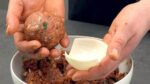 Encape a almôndega com cebola e mais dois ingredientes para esta novidade no churrasco