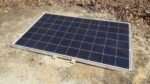 Instalação de energia solar em torre de Internet rural