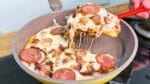 PIZZA DE LIQUIDIFICADOR SEM FORNO | MASSA FÁCIL E SEM SOVA | Gabriel Freitas