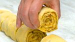 Corte o rolo em 10 pedaços e pegue a colher de pau | Pãezinhos de avelã