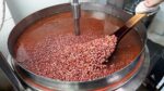 Pão cozido no vapor 100% arroz feito de pasta de feijão vermelho, pão cozido no vapor de abóbora doce / pão cozido no vapor com feijão vermelho – comida de rua coreana
