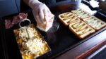 Muitos pedaços de batata-doce, torrada de queijo de batata-doce / torrada de queijo de batata-doce – comida de rua coreana