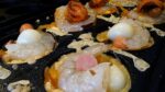 Incrível queijo gigante Takoyaki – comida de rua coreana