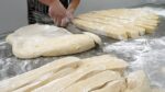 O mestre dos bolinhos de yaki exporta 18.000 peças por dia / Incrível habilidade do mestre dos bolinhos fritos – comida de rua coreana