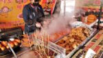 Sem pasta de pimenta? Folha de gergelim tteokbokki de memórias, sundae, tempura, comida de rua Daehakro / Lanches populares Tteokbokki, sundae / comida de rua coreana