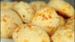 PÃO DE QUEIJO CASEIRO COM 3  INGREDIENTES CROCANTE