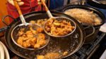 Restaurante de frango inteiro que oferece um serviço maluco se você pedir um! Market Table Seasoned Chicken / Korean Yangnyeom – Frango / comida de rua coreana