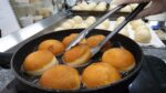 Esgotado todos os dias! Rosquinhas de frutas cremosas, rosquinhas de creme de leite – comida de rua coreana