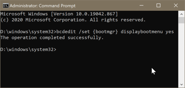 Habilite o menu de inicialização dupla novamente via Prompt de Comando