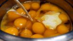 omelete de bacon com alho, omelete de queijo / omelete de bacon com alho, omelete de queijo – comida de rua coreana