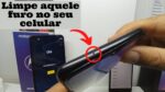 Seu celular tem um furo na parte superior? Você tem que saber para que serve e limpá-lo!