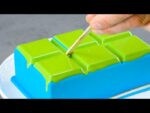 Faça isso com uma bandeja de cubos de gelo e os anos 80 estarão de volta! | 4 bolos retrô icônicos