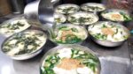 Vendendo 1000 tigelas por dia?  Um lugar sagrado para os idosos!  Kalguksu, macarrão de banquete, ovo de pássaro sujebi/macarrão tradicional coreano/comida de rua coreana