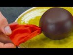Bombom tamanho família com recheio de mousse. Irresistível!
