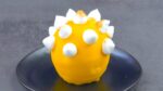 Bomba de limão com merengue, creme de limão e base de pão-de-ló