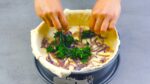 Todo mundo tem que fazer essa quiche na forma de bolo pelo menos uma vez! Deliciosa!