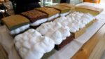 O rei do chantilly, Castella!  Um lugar famoso por bons ingredientes / castella gigante de chantilly – comida de rua coreana
