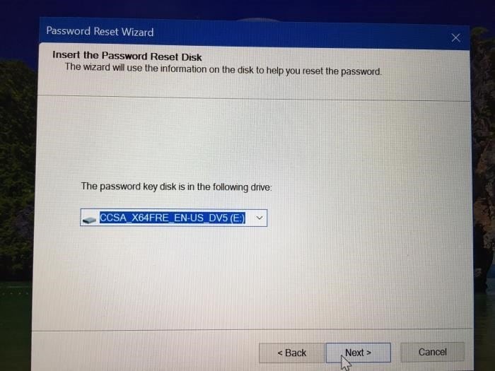 Use o disco de redefinição de senha para alterar a senha esquecida do Windows 10